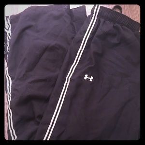 Under armour black small windpants